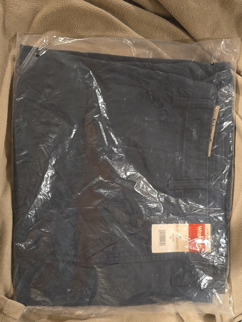 Wrangler Men's Dark Navy Chino Shorts Size 50